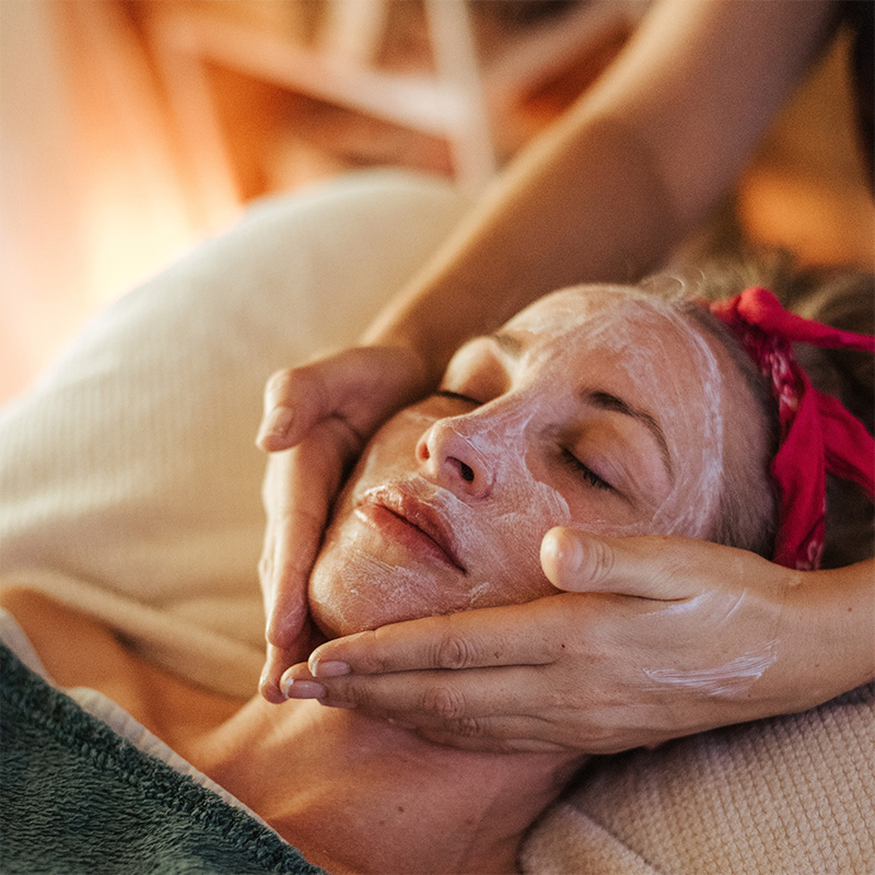 Bellus Facials